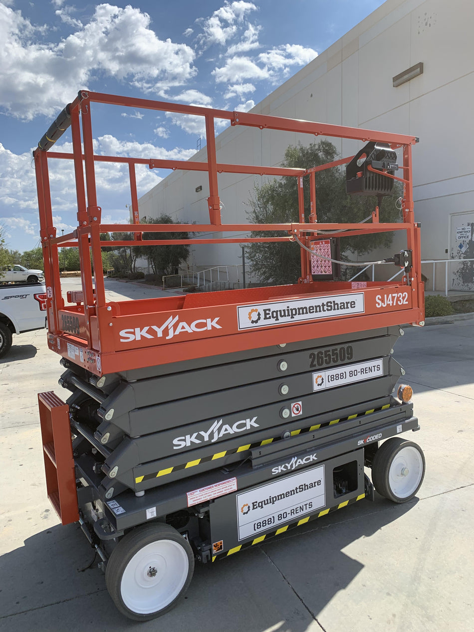2022 SKYJACK SJ4732
