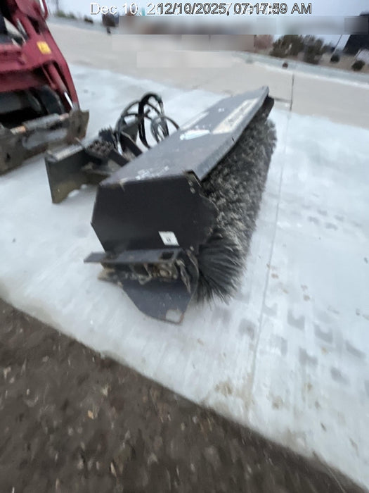 2019 PALADIN Sweepster SB72