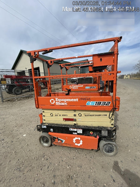 2022 JLG ES1932