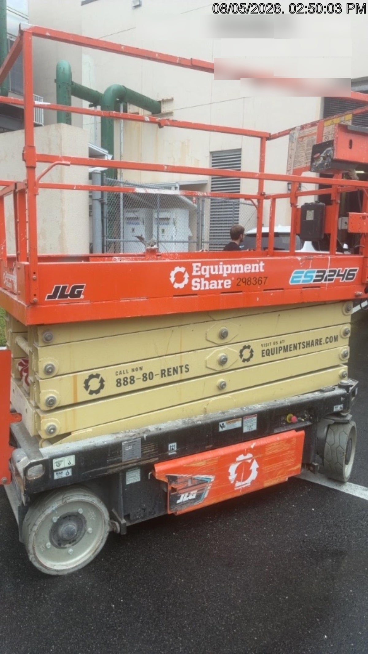 2023 JLG ES3246