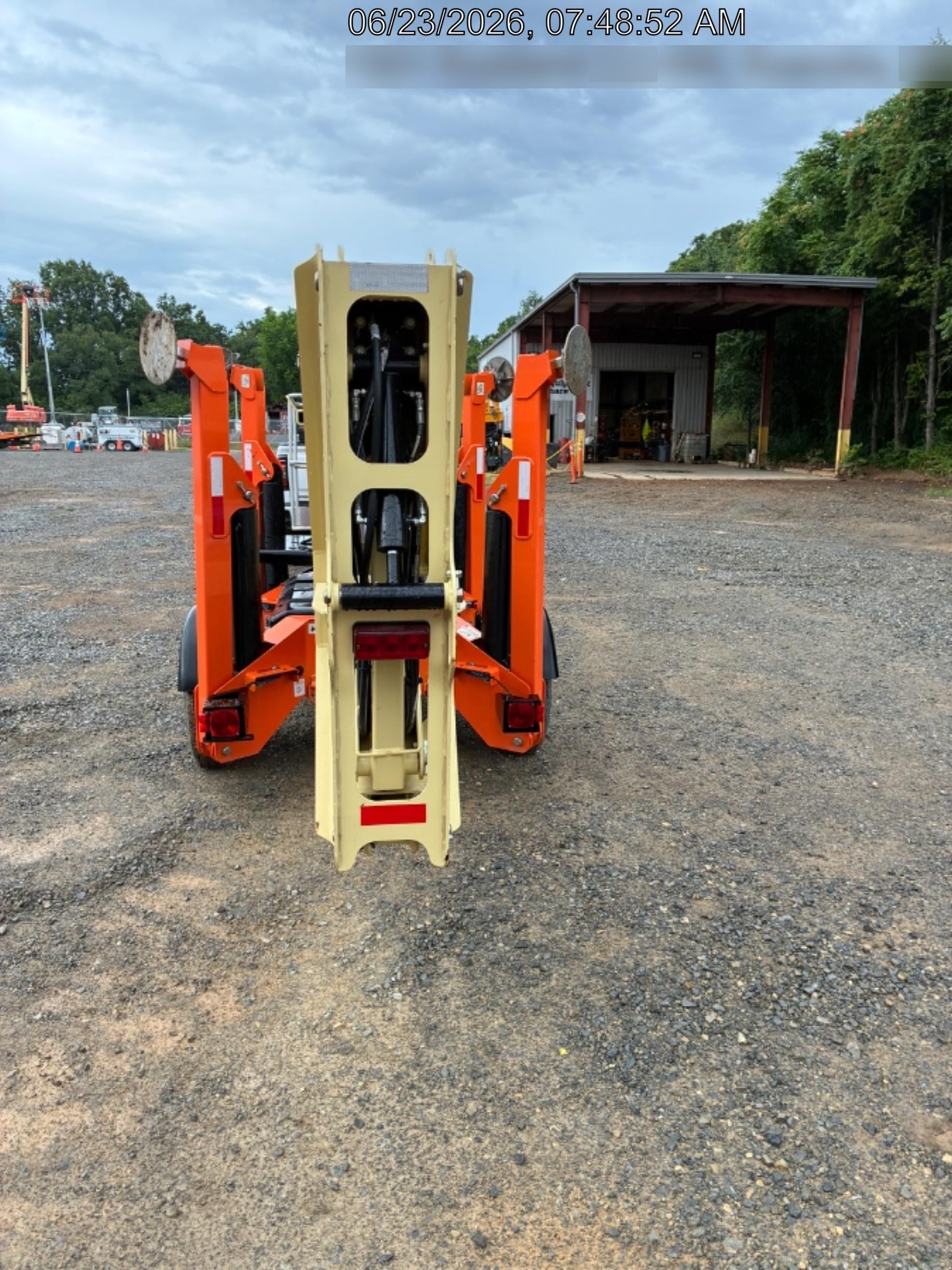 2023 JLG T500J