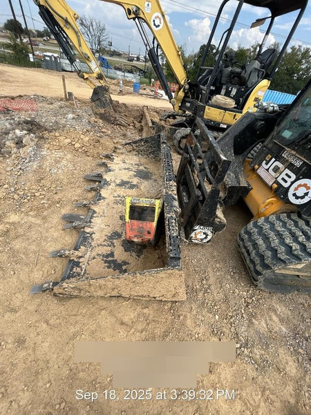 2020 ARROW MATERIAL HANDLING 60" Pallet Forks - Arrow
