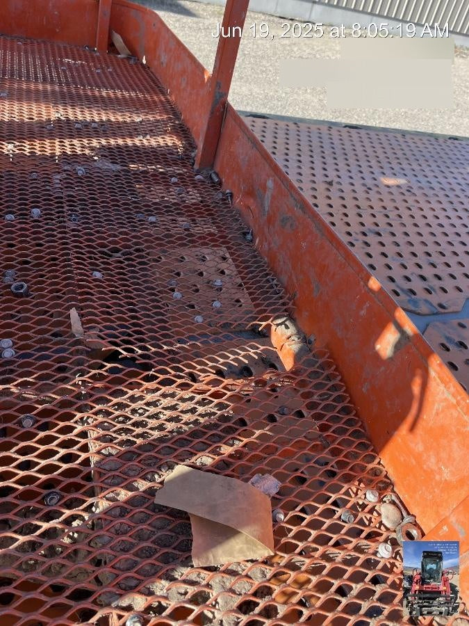 2023 JLG 660SJ