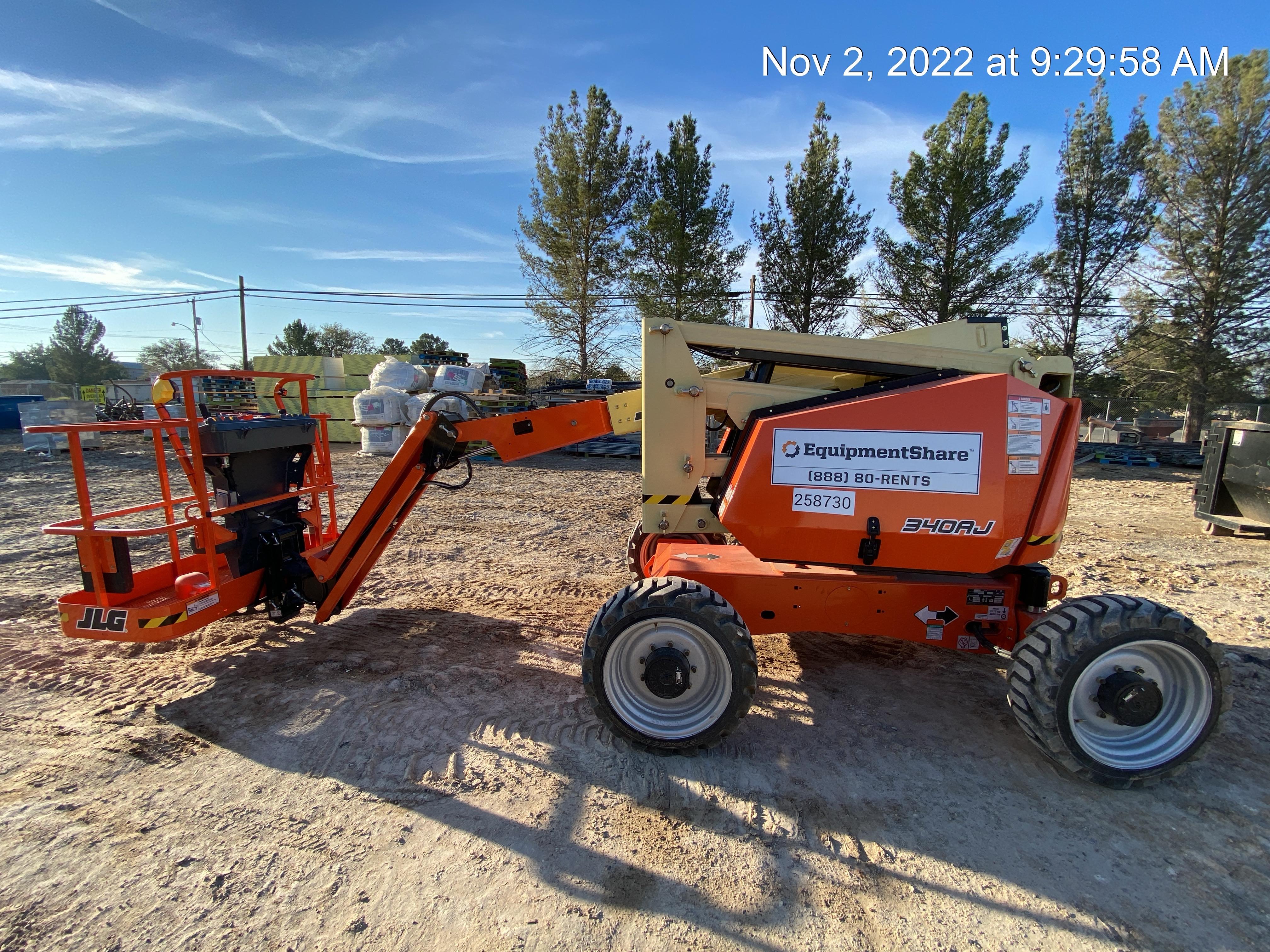 2022 JLG 340AJ