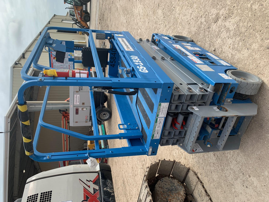 2019 Genie GS-1930 Fixed rails with chain Entry