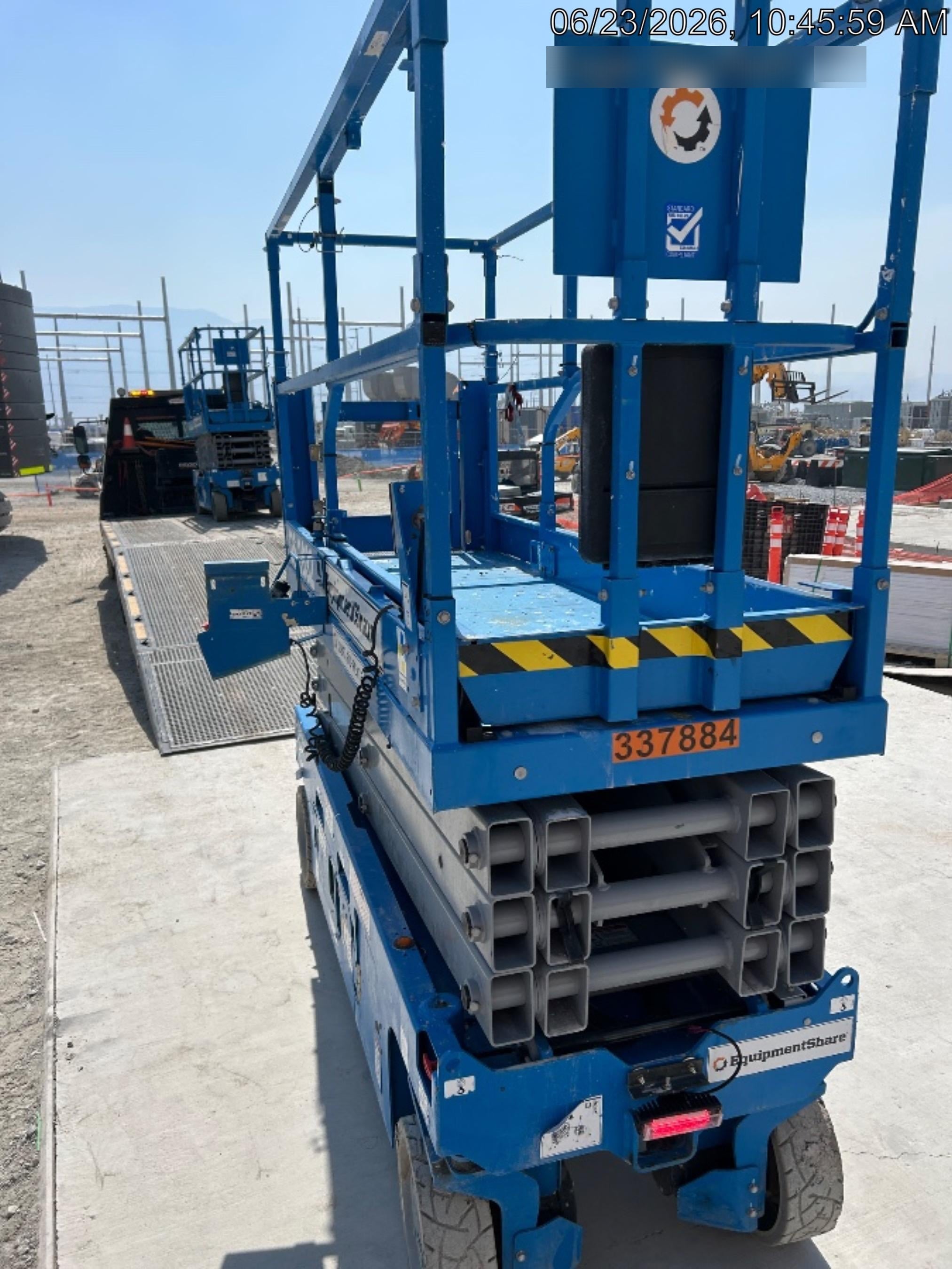 2023 GENIE GS-2632