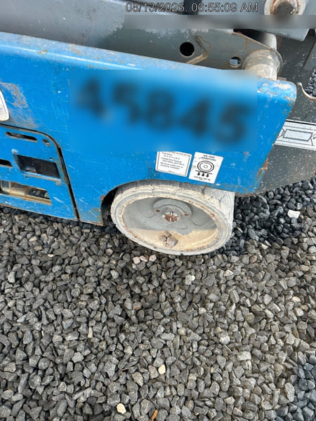 2019 Genie GS-1930 Fixed rails with chain Entry