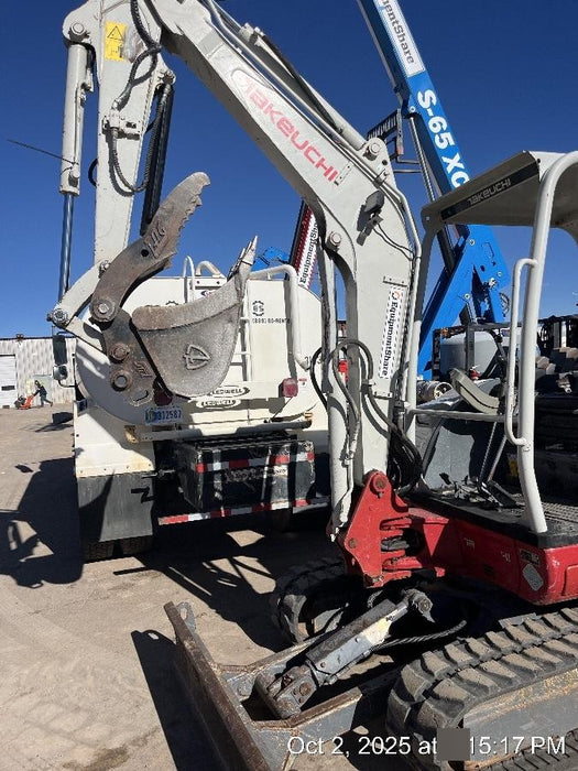 2020 Takeuchi TB235-2R Canopy, Rubber Tracks, Manual TAG QC