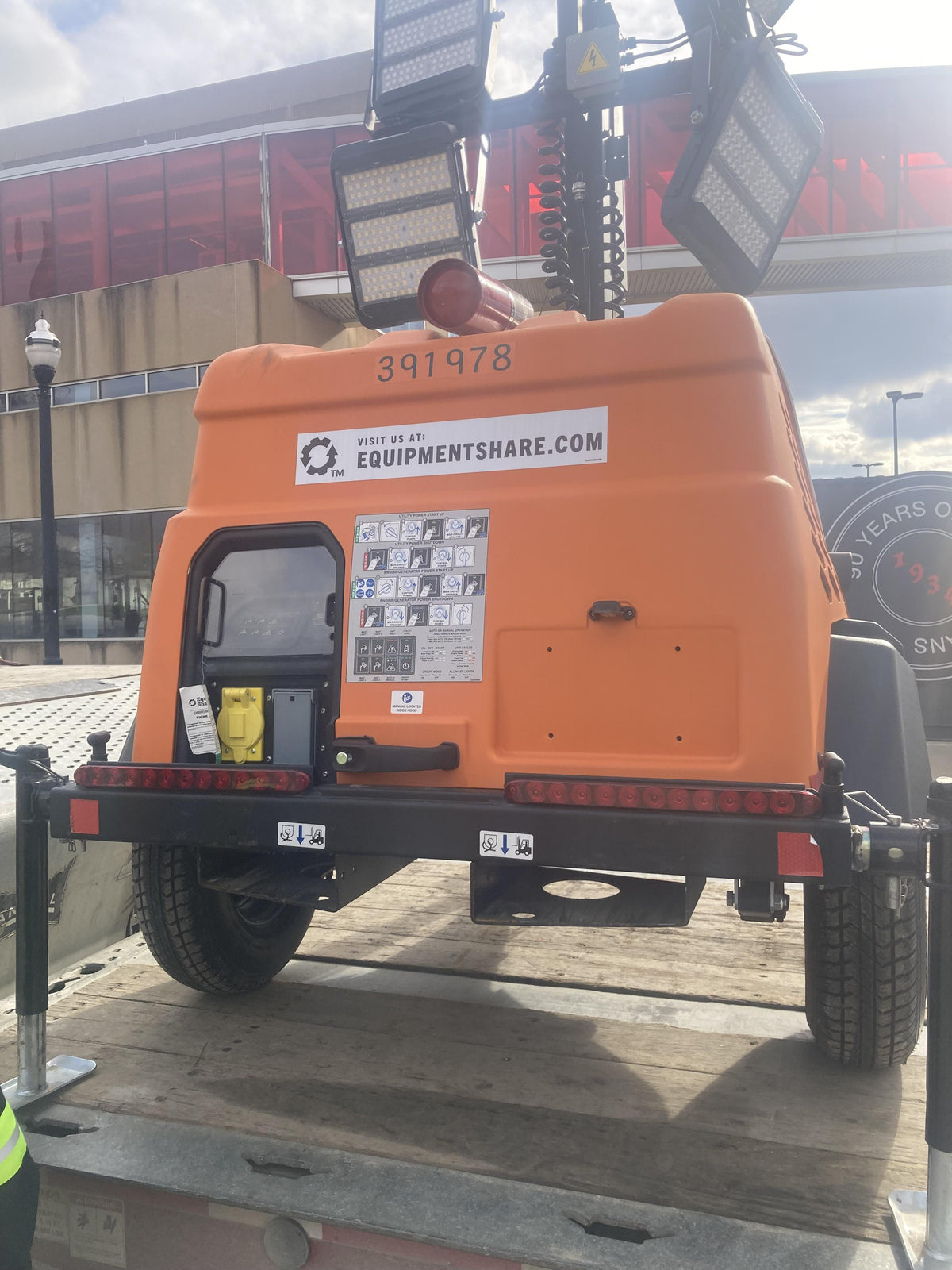 2024 Generac MLT2 Diesel, Flex Switch 120V Input, Powerzone Controller, 
(4) 320W LED Lights, 4kW Generator, 39.9 Gal Fuel Tank, 2" Ball, T3