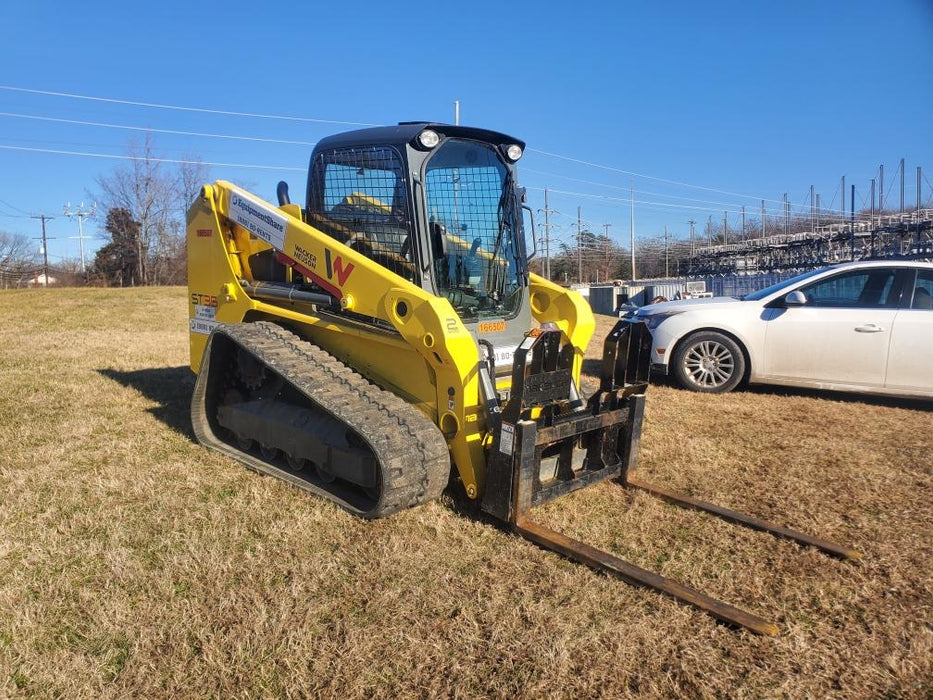 2021 TAKEUCHI 48" Pallet Forks - Takeuchi