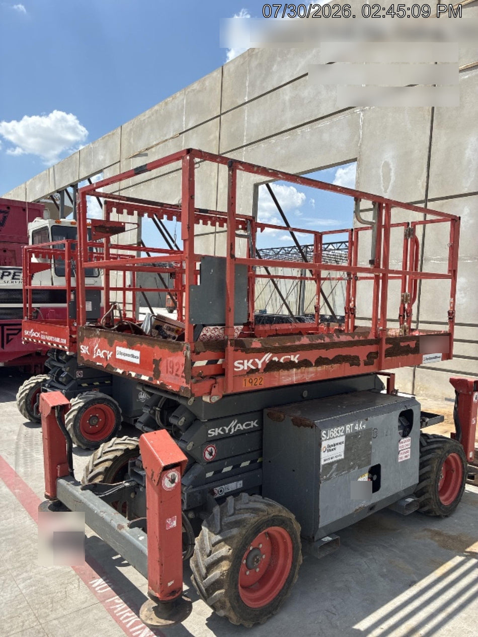 2016 SKYJACK SJ6832 RT
