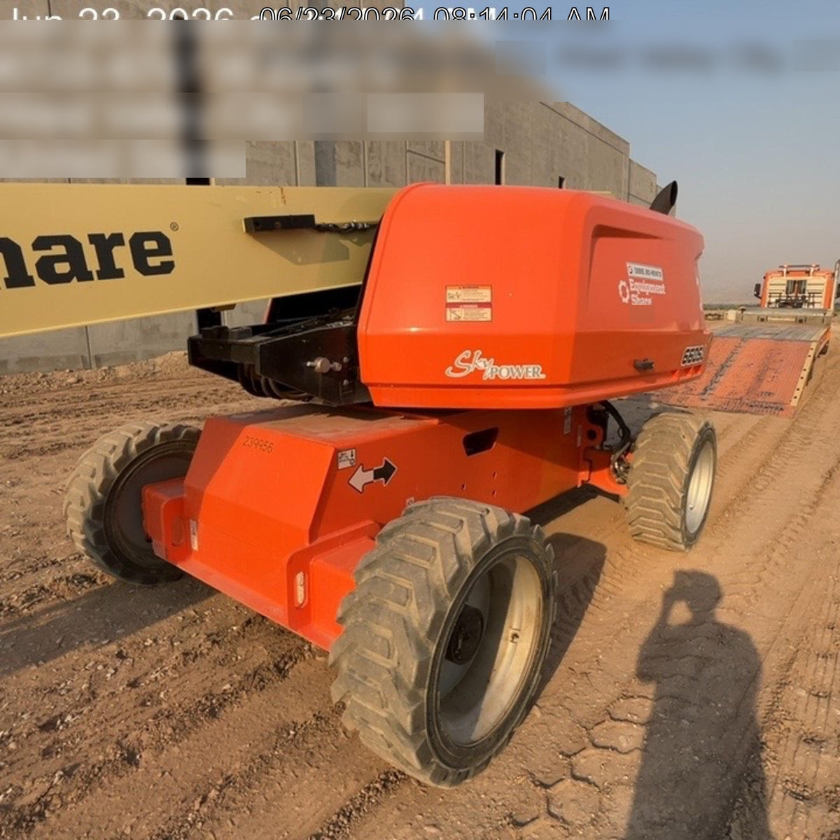 2022 JLG 660SJ