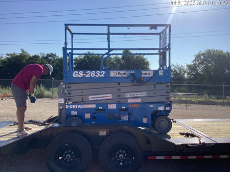 2023 GENIE GS-2632
