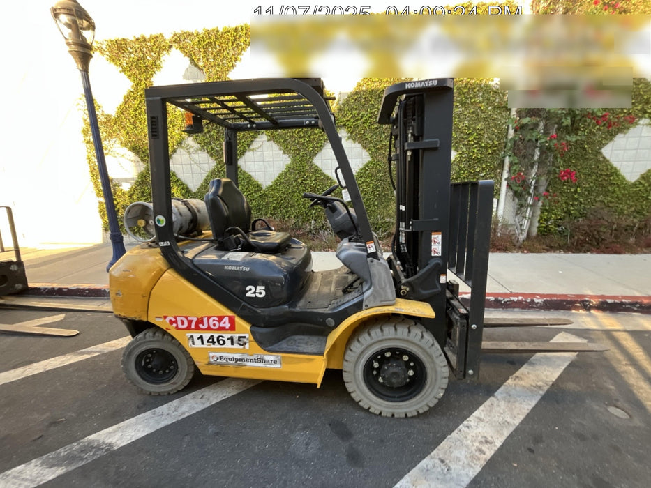 2022 TOYOTA 8FGU25 LP w/ Scale