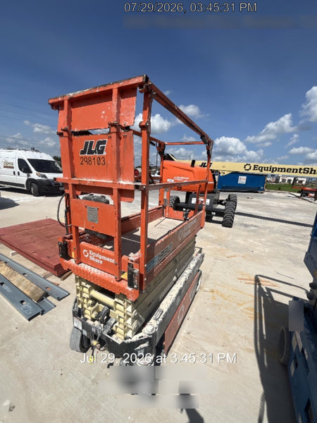 2023 JLG ES1932