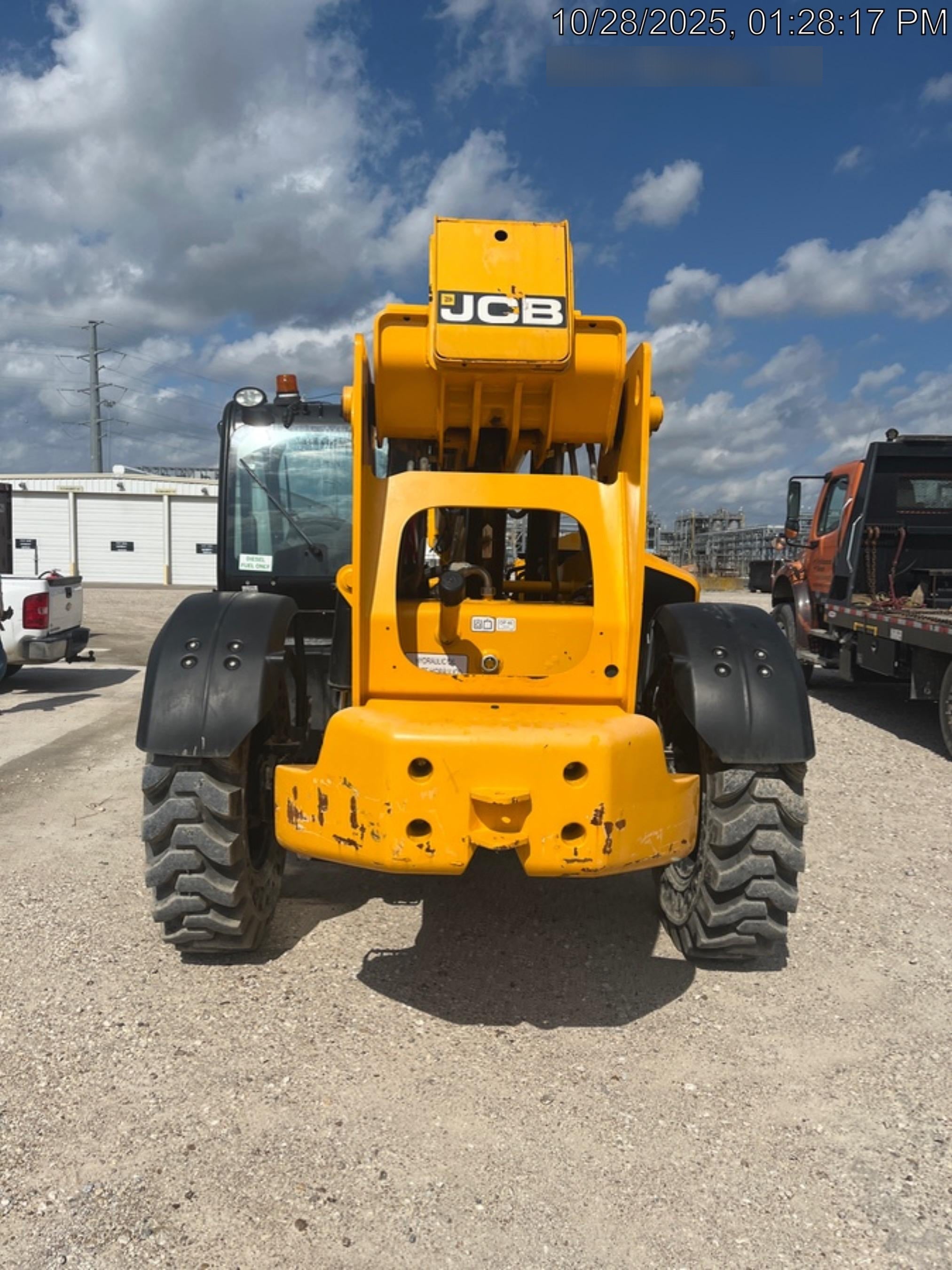 2023 JCB 509-42