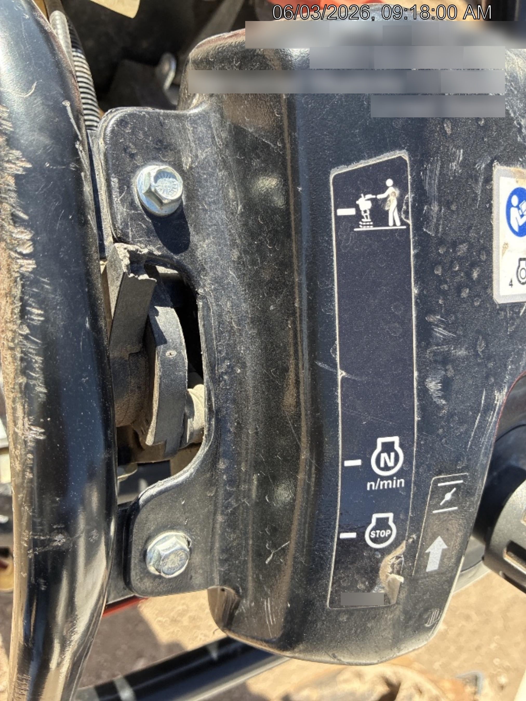 2025 HUSQVARNA LT6005
