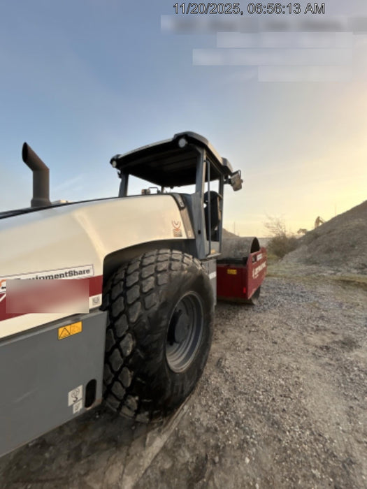 2021 DYNAPAC CA2500D