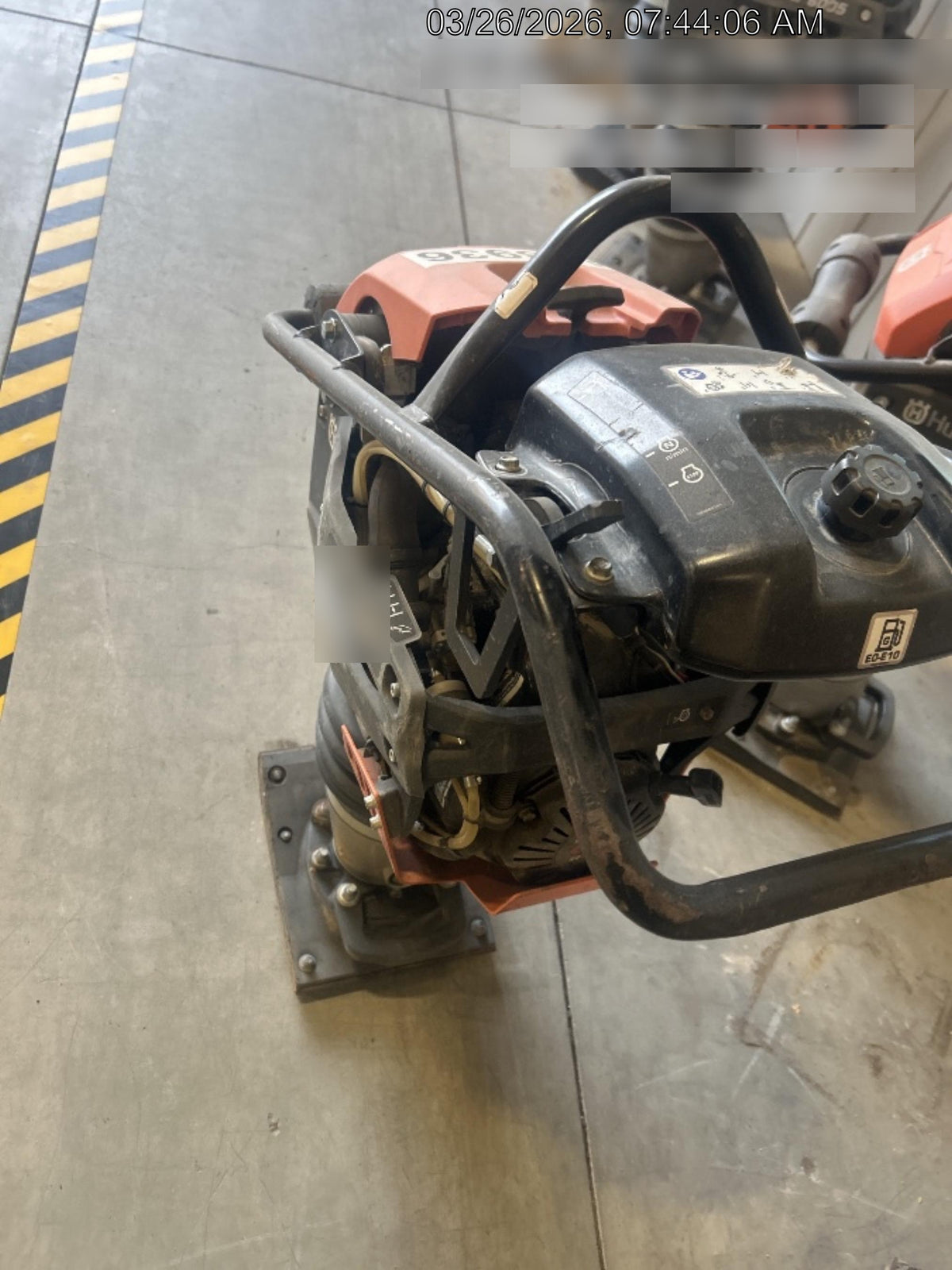 2024 HUSQVARNA LT6005