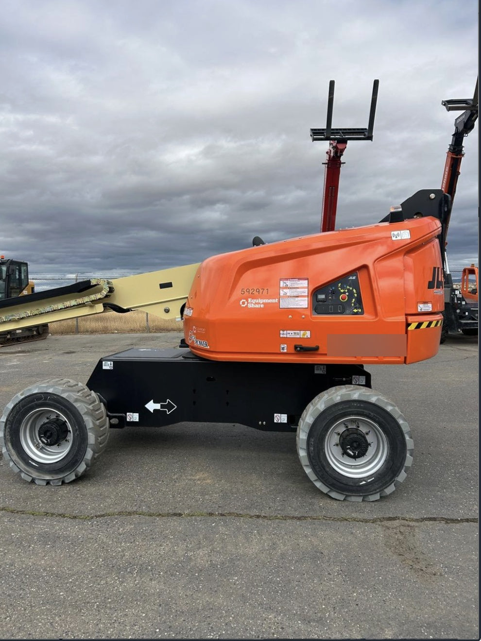 2025 JLG 460SJ