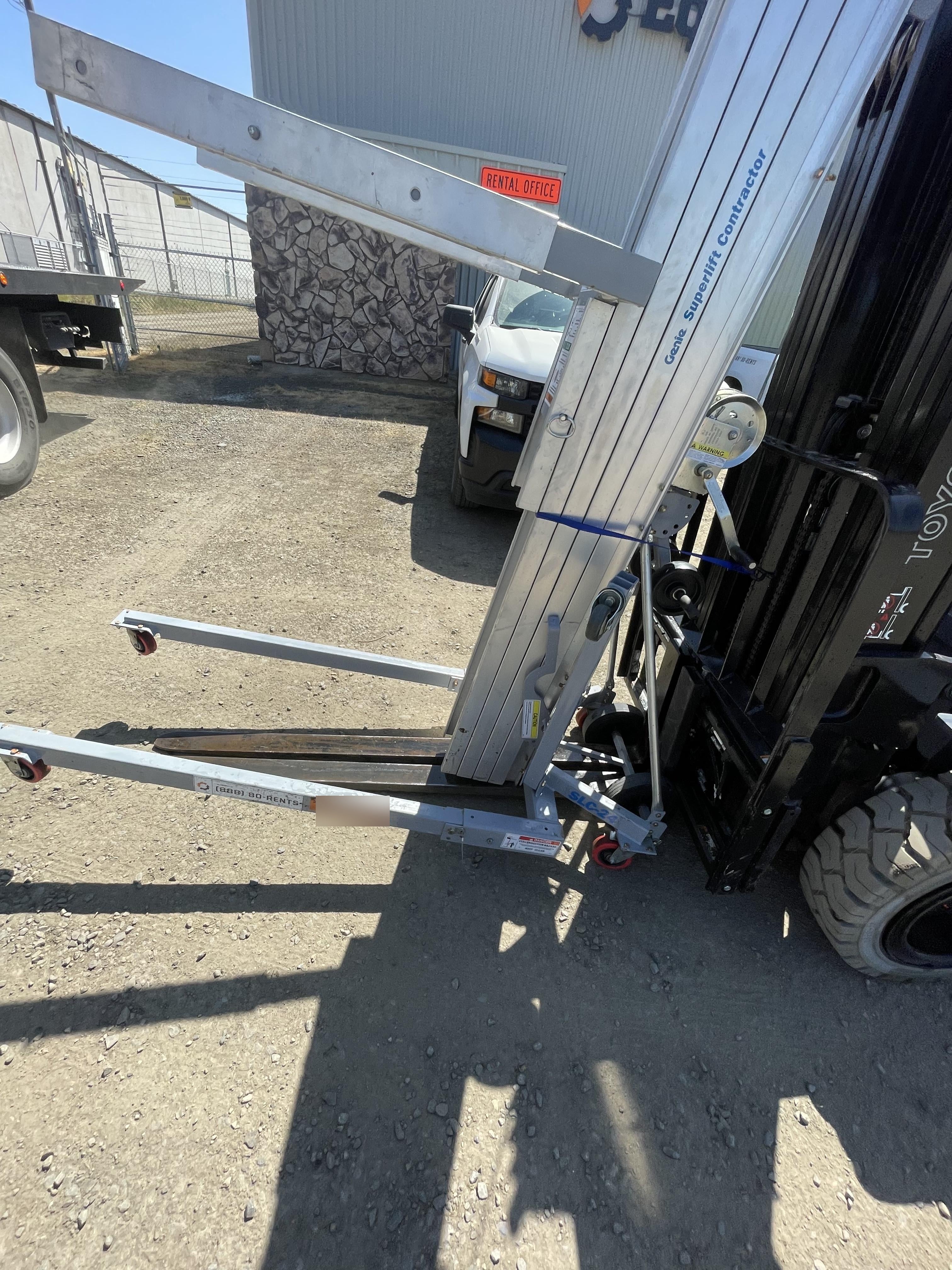 2020 GENIE SLC-24