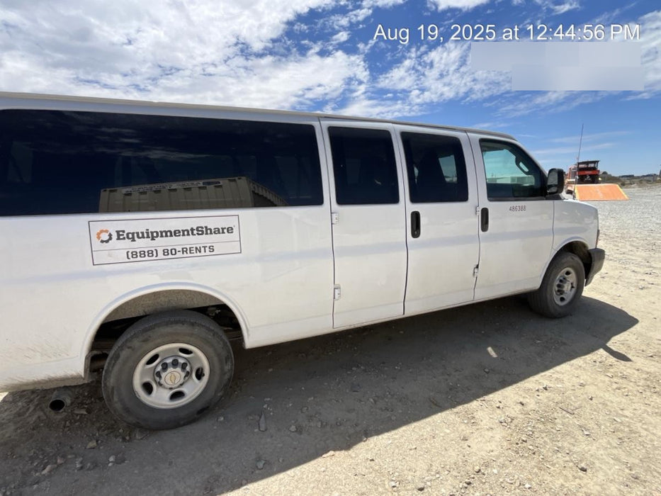 2025 CHEVROLET Express Van - Rental