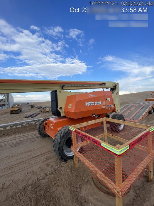 2019 JLG 800AJ