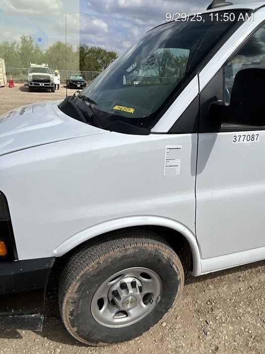 2023 CHEVROLET Express Van - Rental