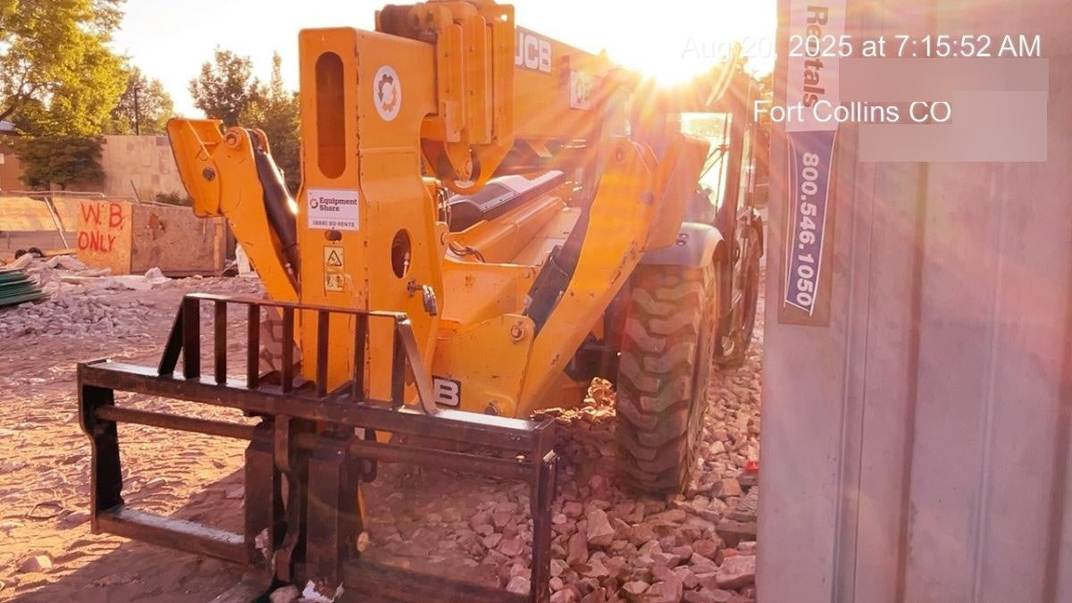 2018 JCB 510-56 JCB 510-56 Telehandler 74 HP w/CAB/HVAC, Beacon, Worklights, Aux Hydraulics, Solid Tires, 60" Carriage/Forks