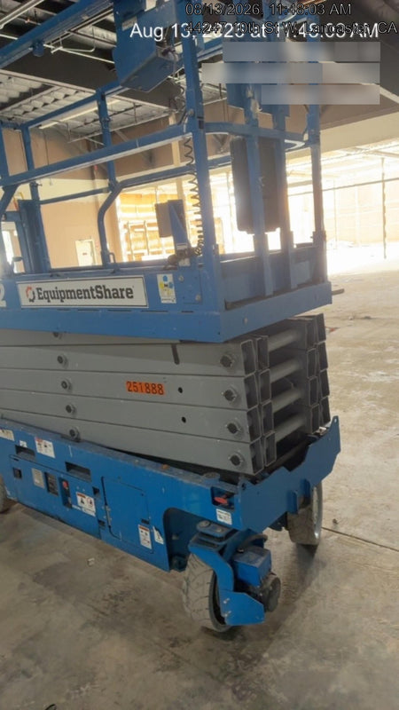 2022 GENIE GS-3232