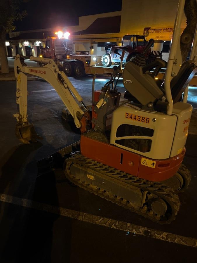 2023 TAKEUCHI TB210R