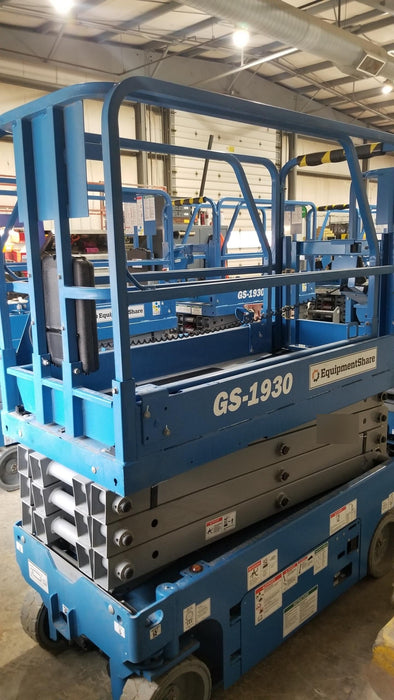 2020 Genie GS-1930 Solid Non Marking Tires, Beacon, Folding rails with half height swing gate