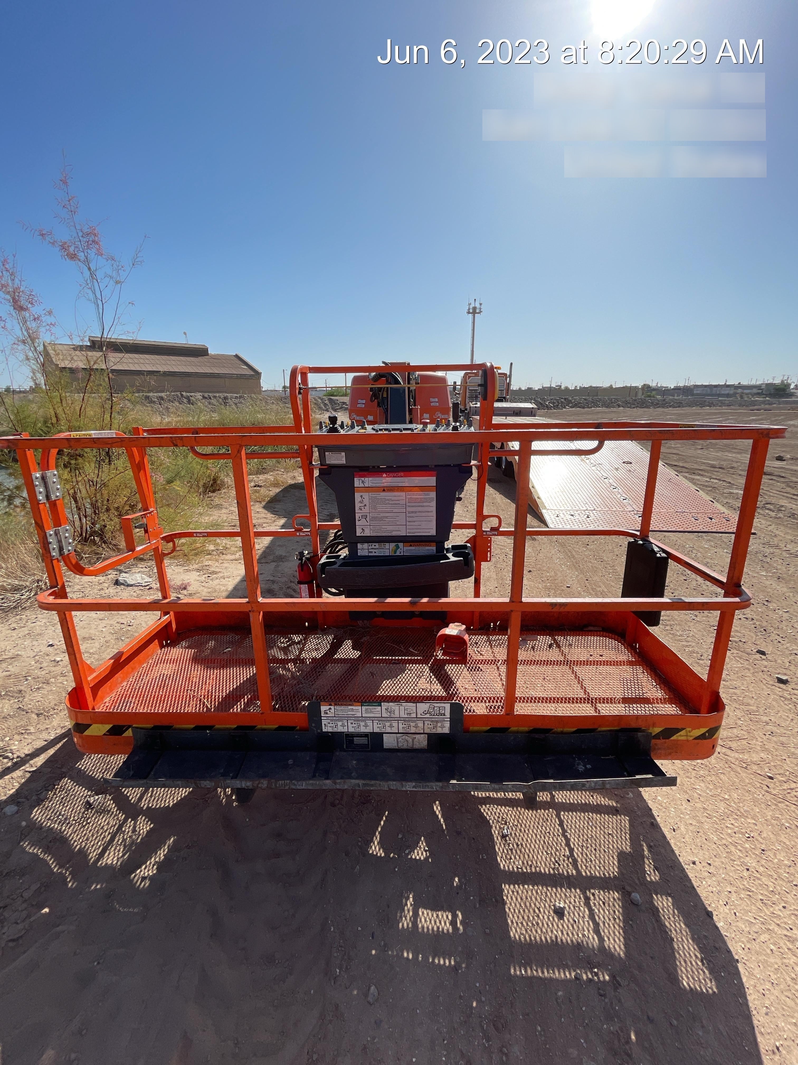 2022 JLG 660SJ