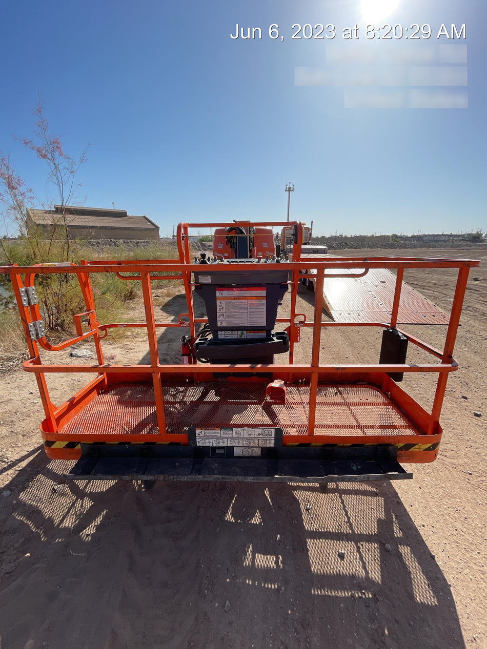 2022 JLG 660SJ