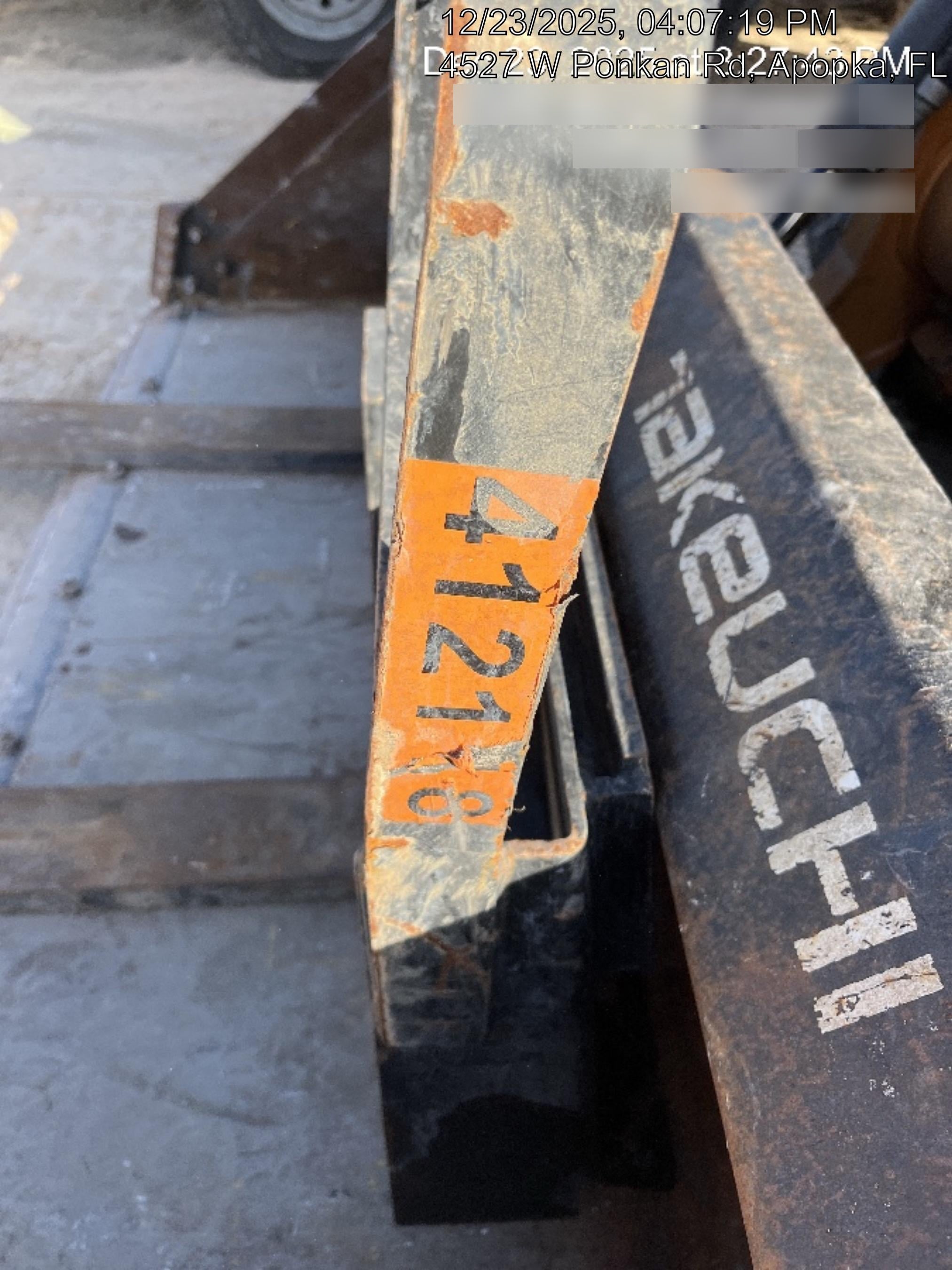 2024 ARROW MATERIAL HANDLING 24" Pallet Fork Frame