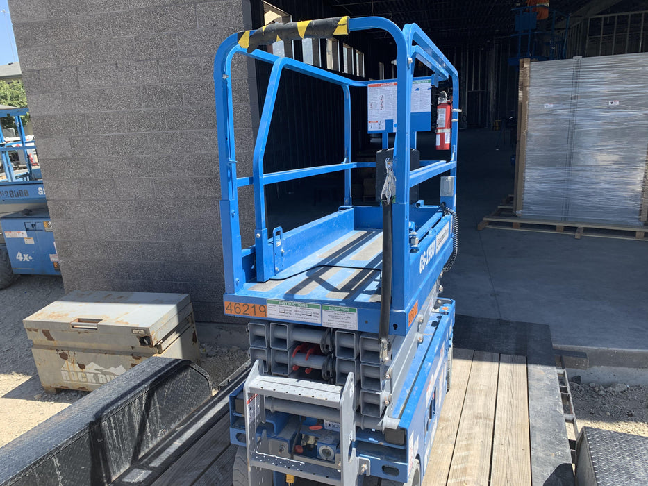 2019 Genie GS-1930 Fixed rails with chain Entry