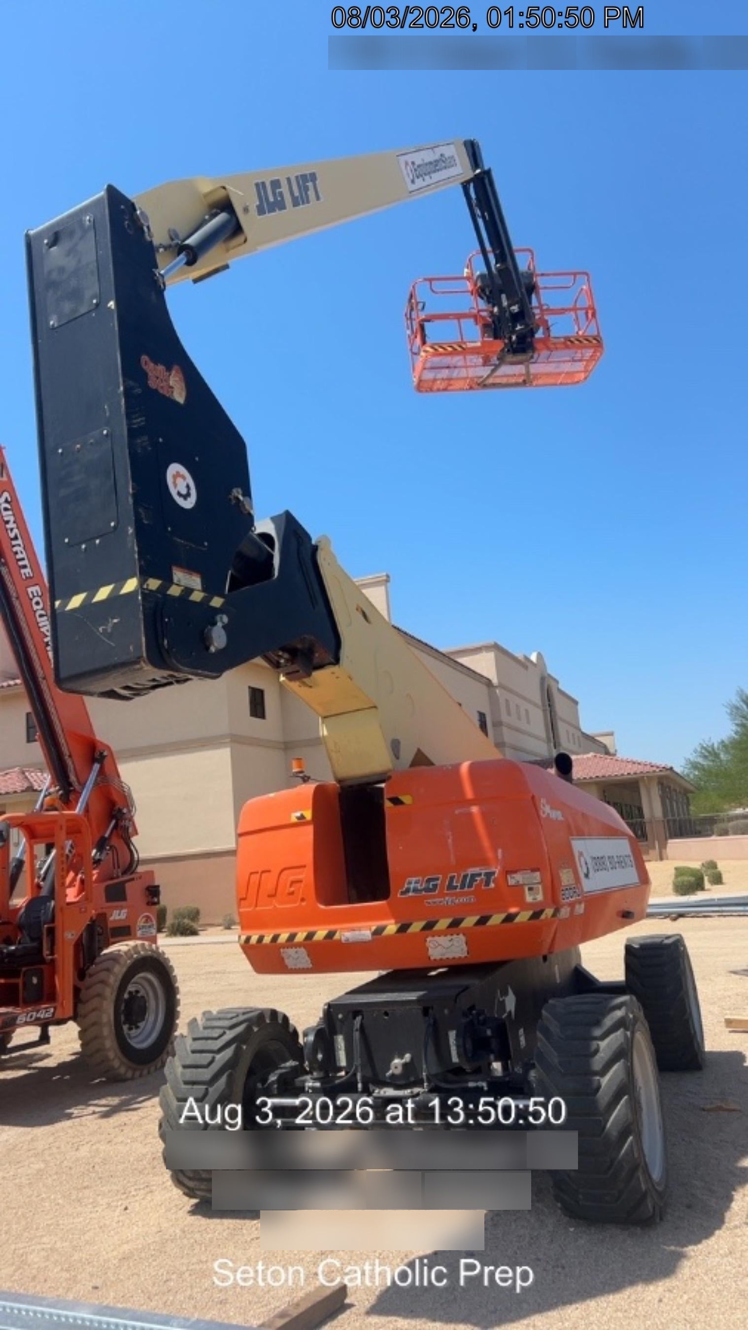 2023 JLG 800AJ