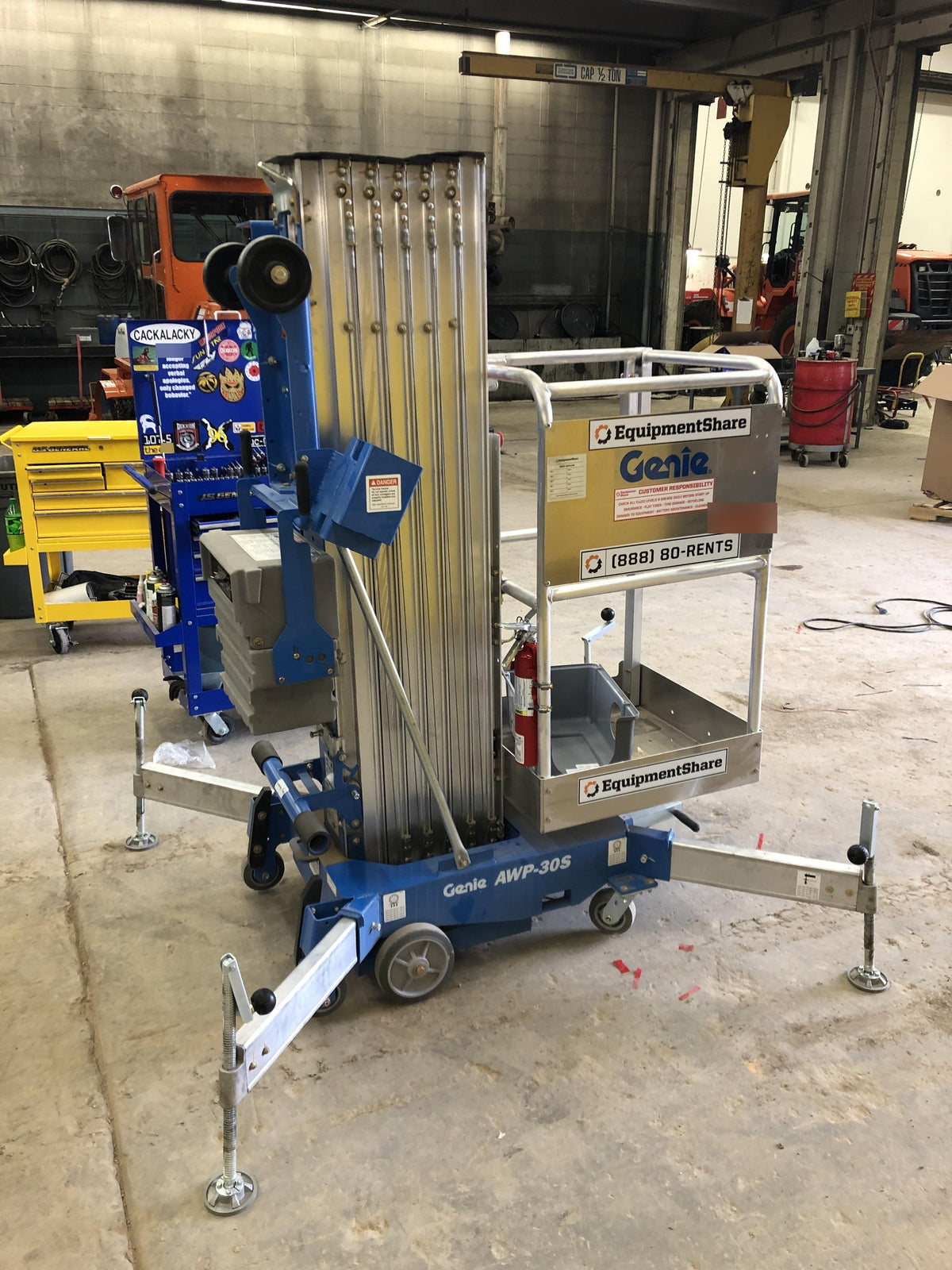 2019 GENIE AWP-30S