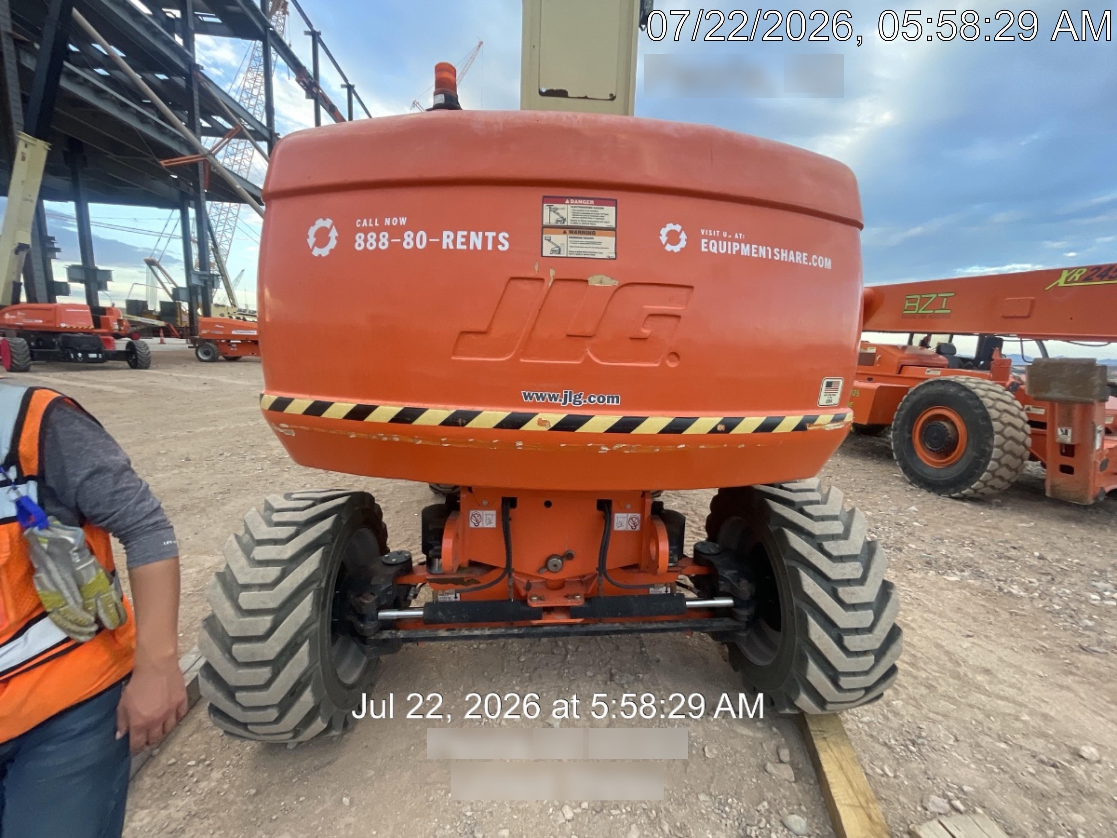 2022 JLG 860SJ