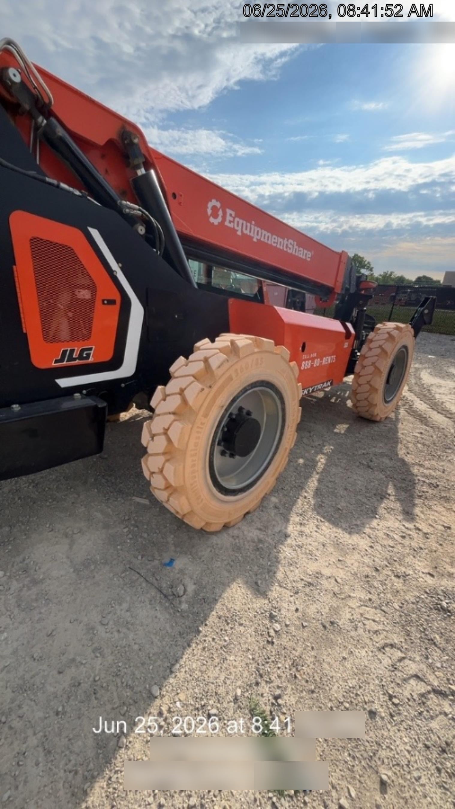 2025 SKYTRAK 10054
