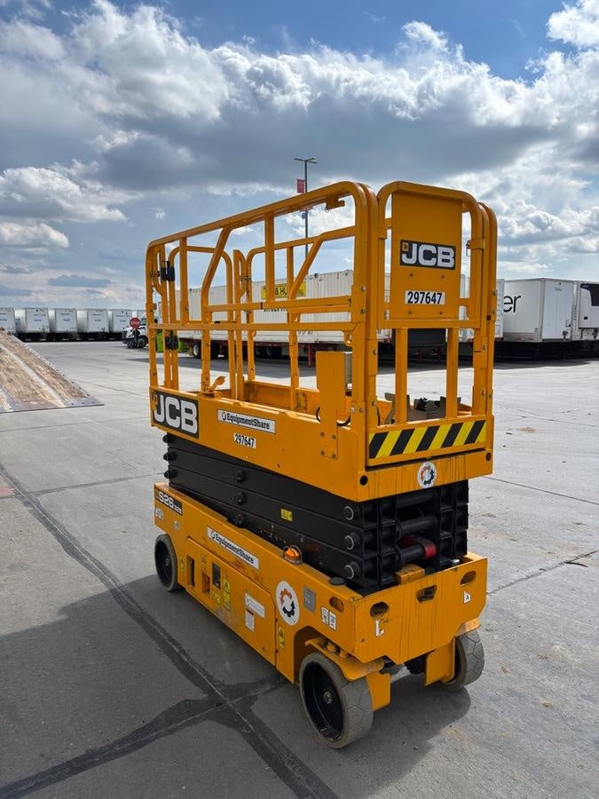 2023 JCB S2632E