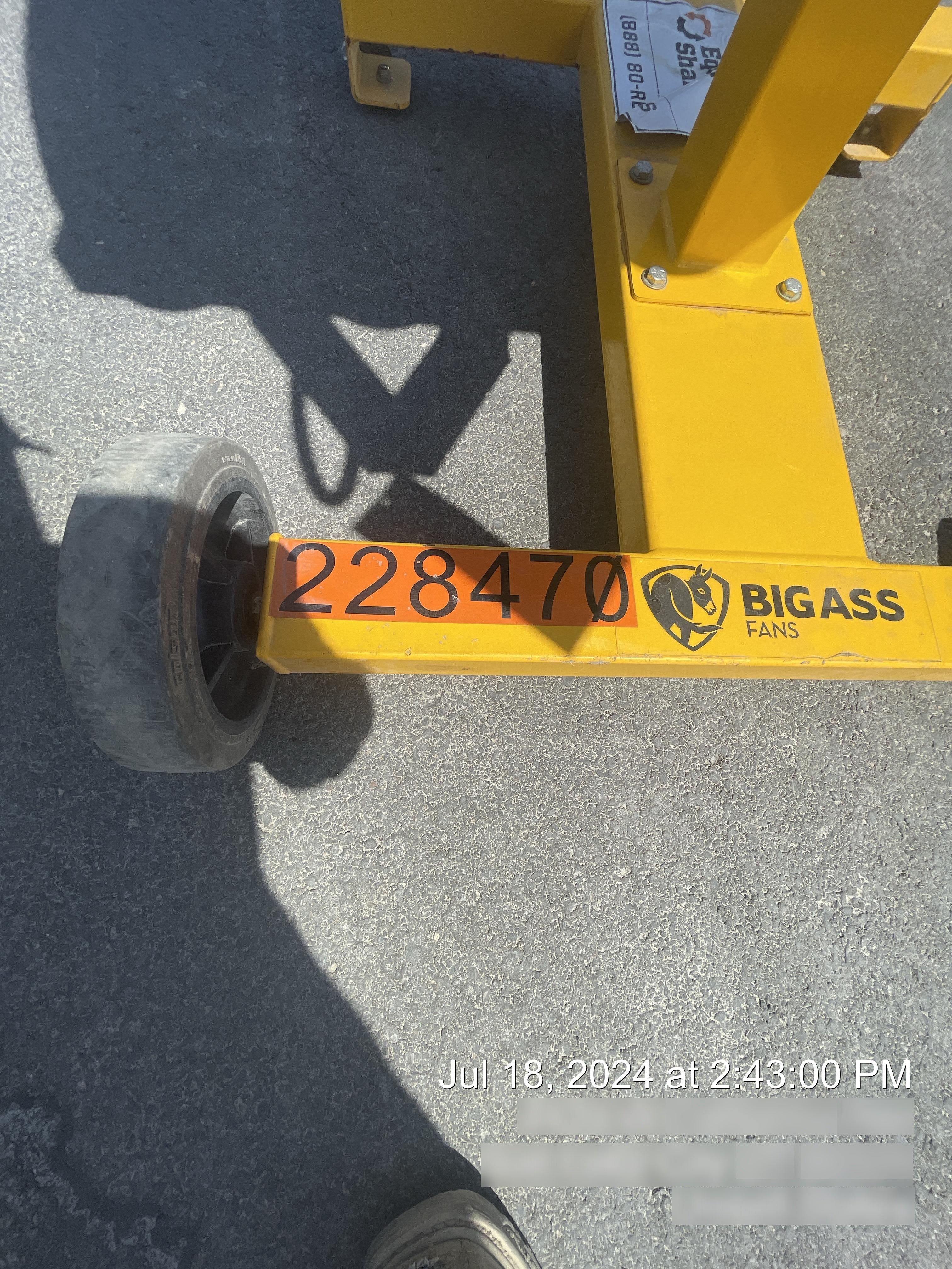 2022 BIG ASS FANS Yellow Jacket