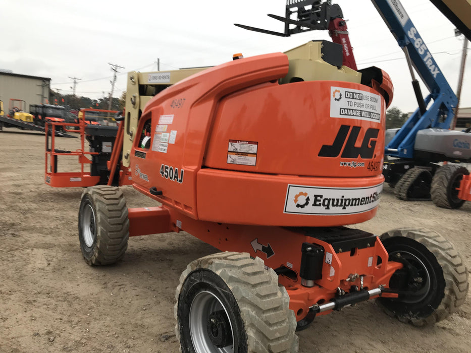 2019 JLG 450AJ