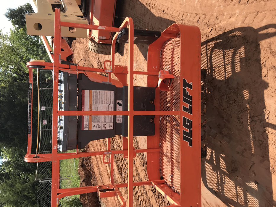 2019 JLG E450AJ