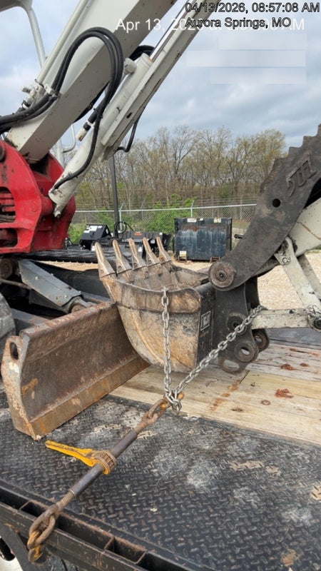 2022 TAKEUCHI TB250-2R