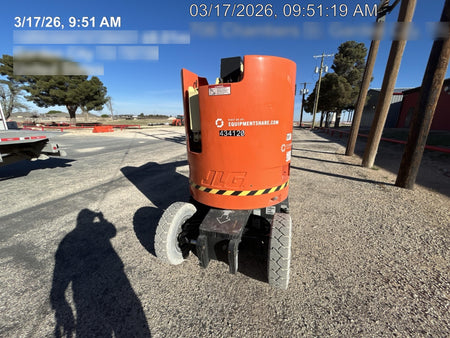 2024 JLG E300AJP