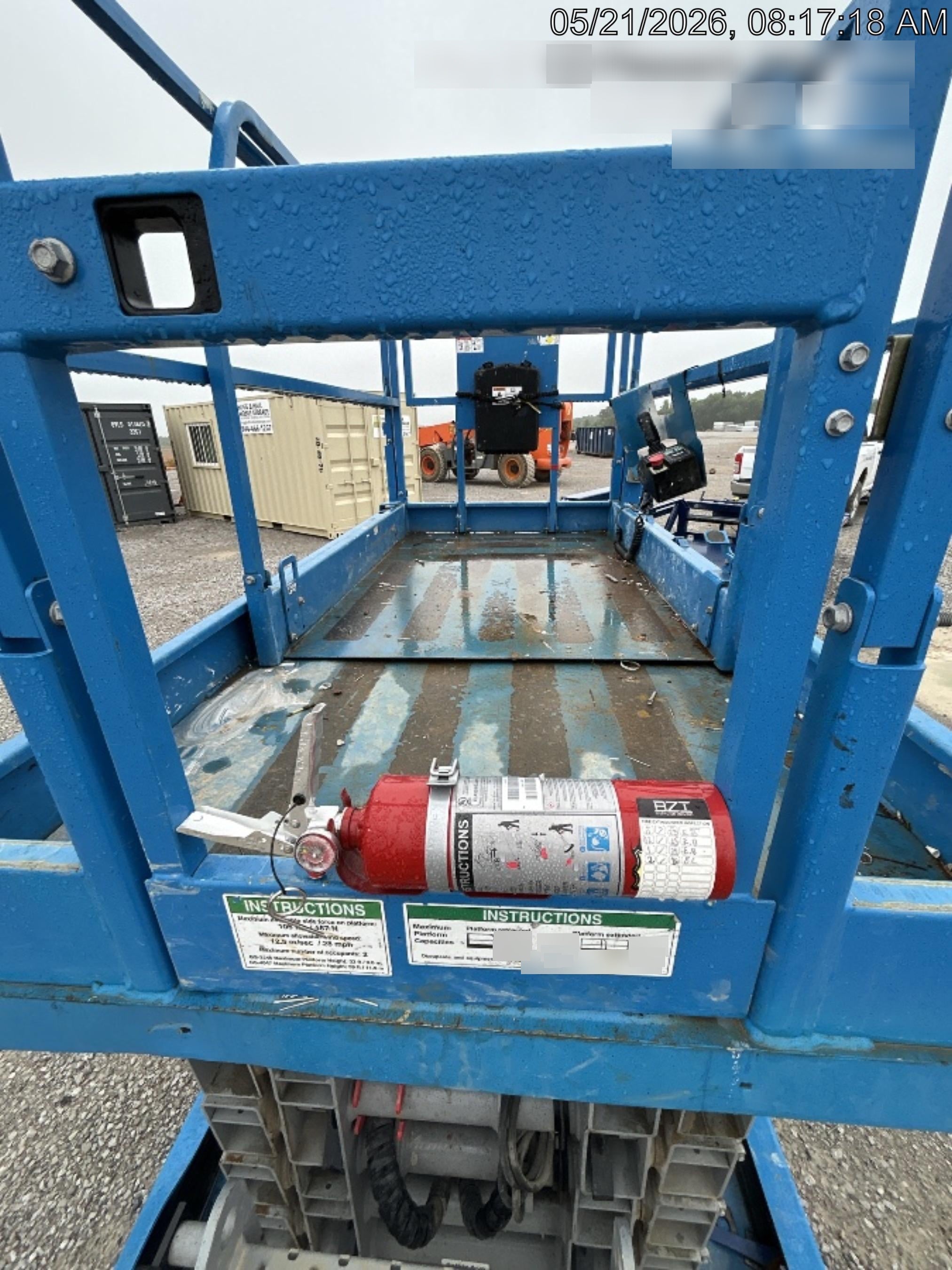 2019 Genie GS-4047 Folding rails with half height swing gate