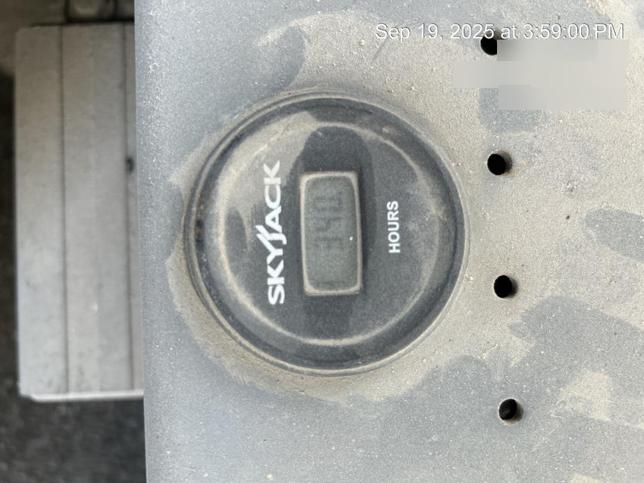 2018 Skyjack SJIII-3226 Skyjack SJIII3226 Scissor Lift w/Trojan Batteries