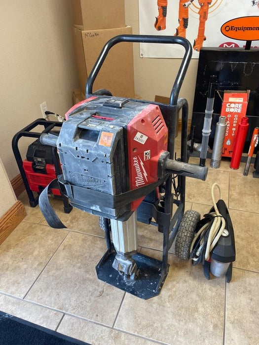 2022 MILWAUKEE MXF368-1XC