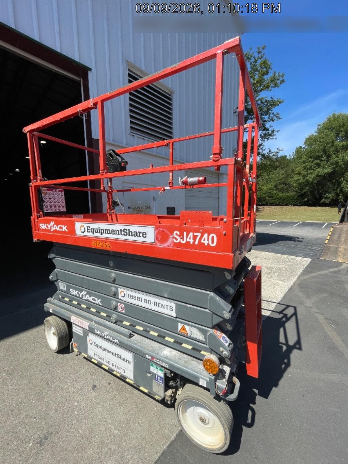 2023 SKYJACK SJ4740